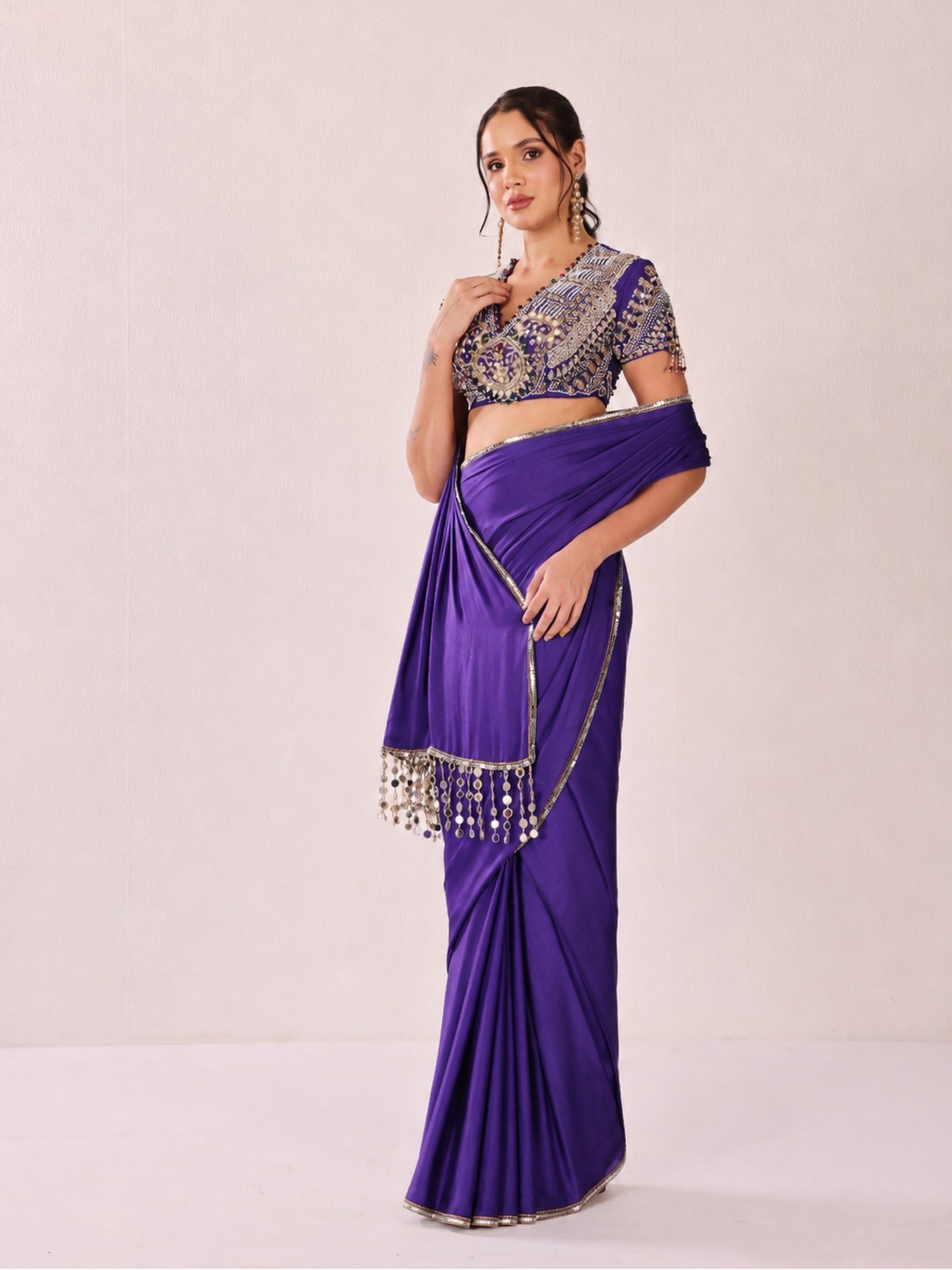 V-neck Kohinoor Blouse Saree Set