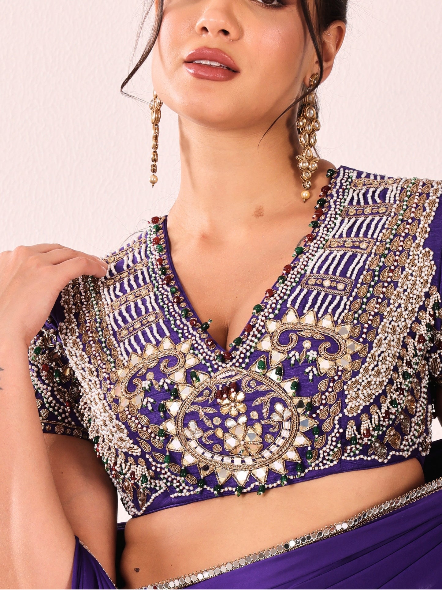 V-neck Kohinoor Blouse Saree Set